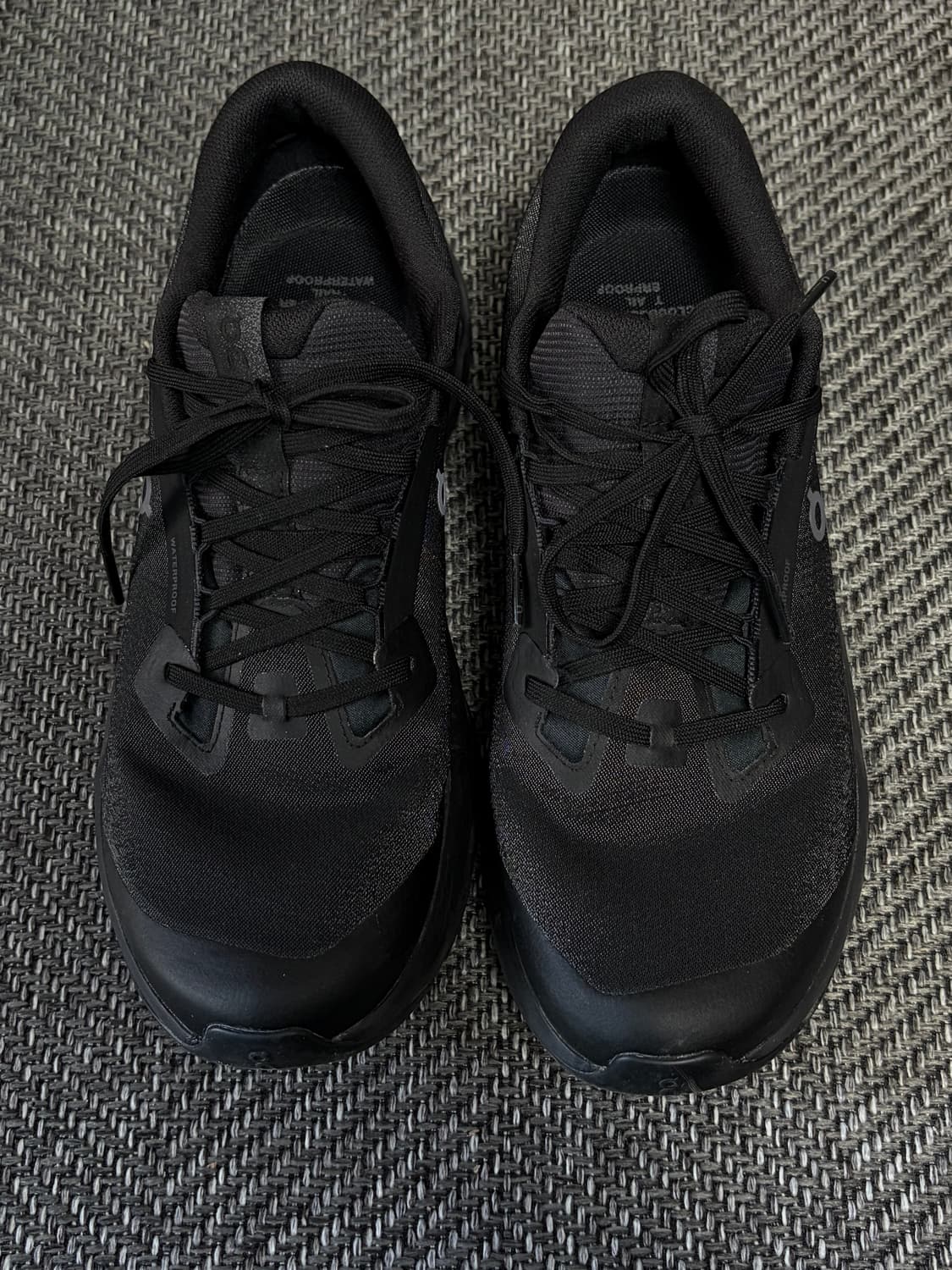 온러닝 클라우드서퍼 트레일2 워터프루프 275
 상품이미지1