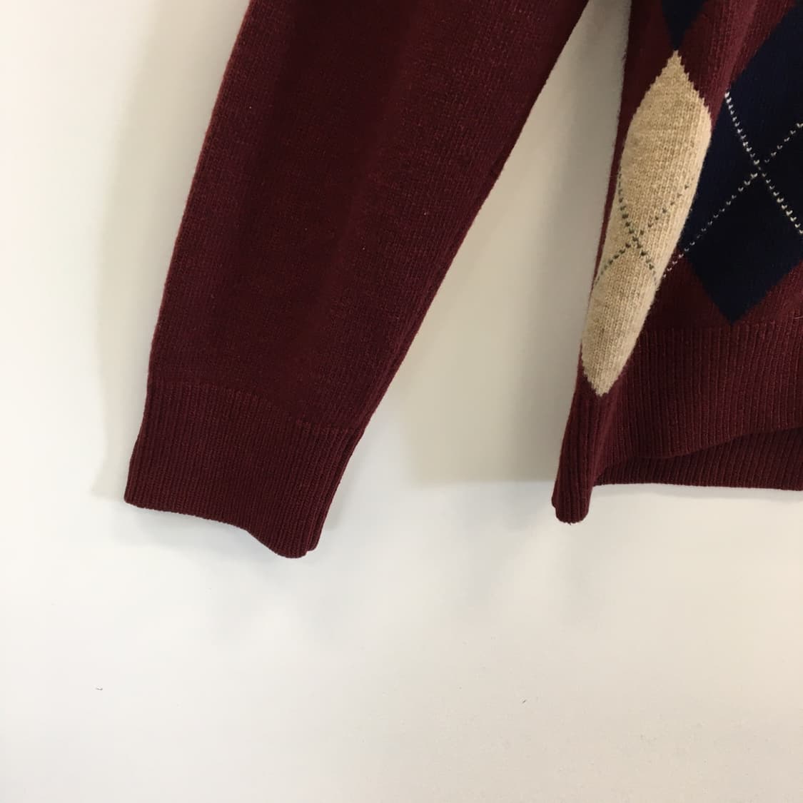 헤지스 아가일 니트가디건 105  상품이미지3