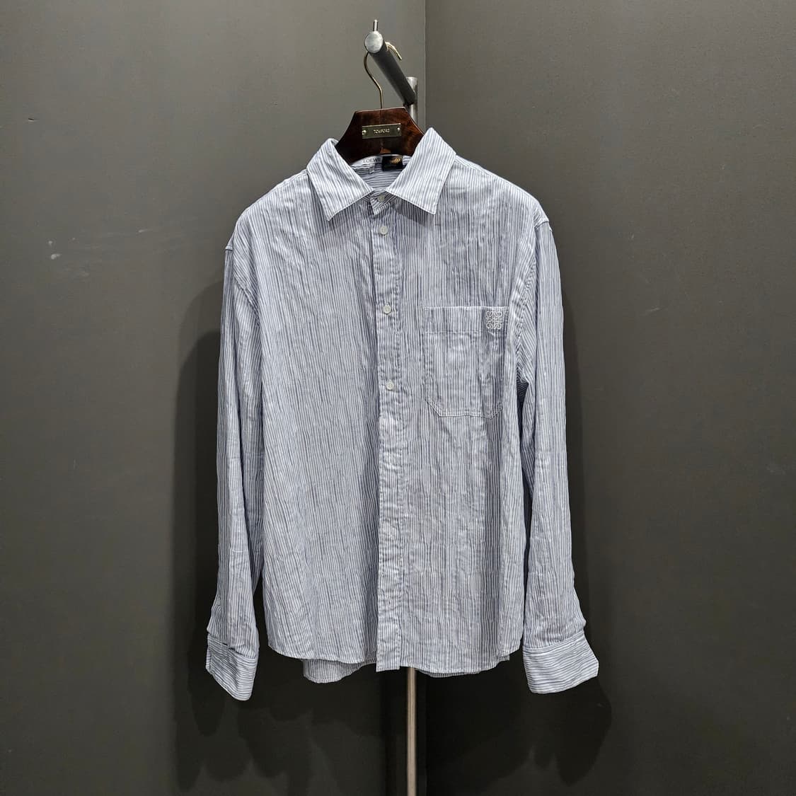 로에베 자수로고 아나그램 스트라이프 신상 셔츠 상품이미지2