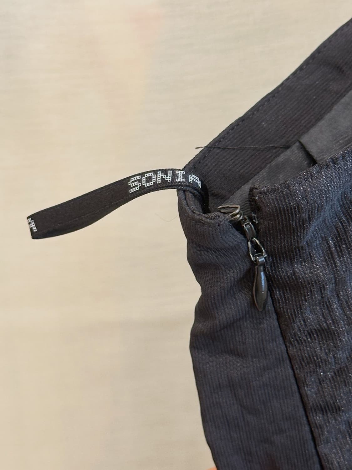 [SONIA RYKIEL] black nylon skirt  상품이미지6