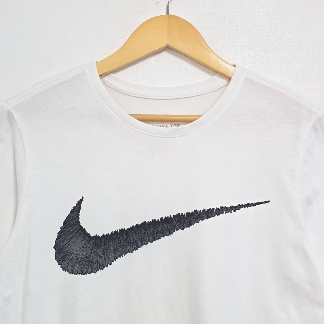 L 95 나이키 빅스우시 스케치 로고 반팔티셔츠 화이트 상품이미지2
