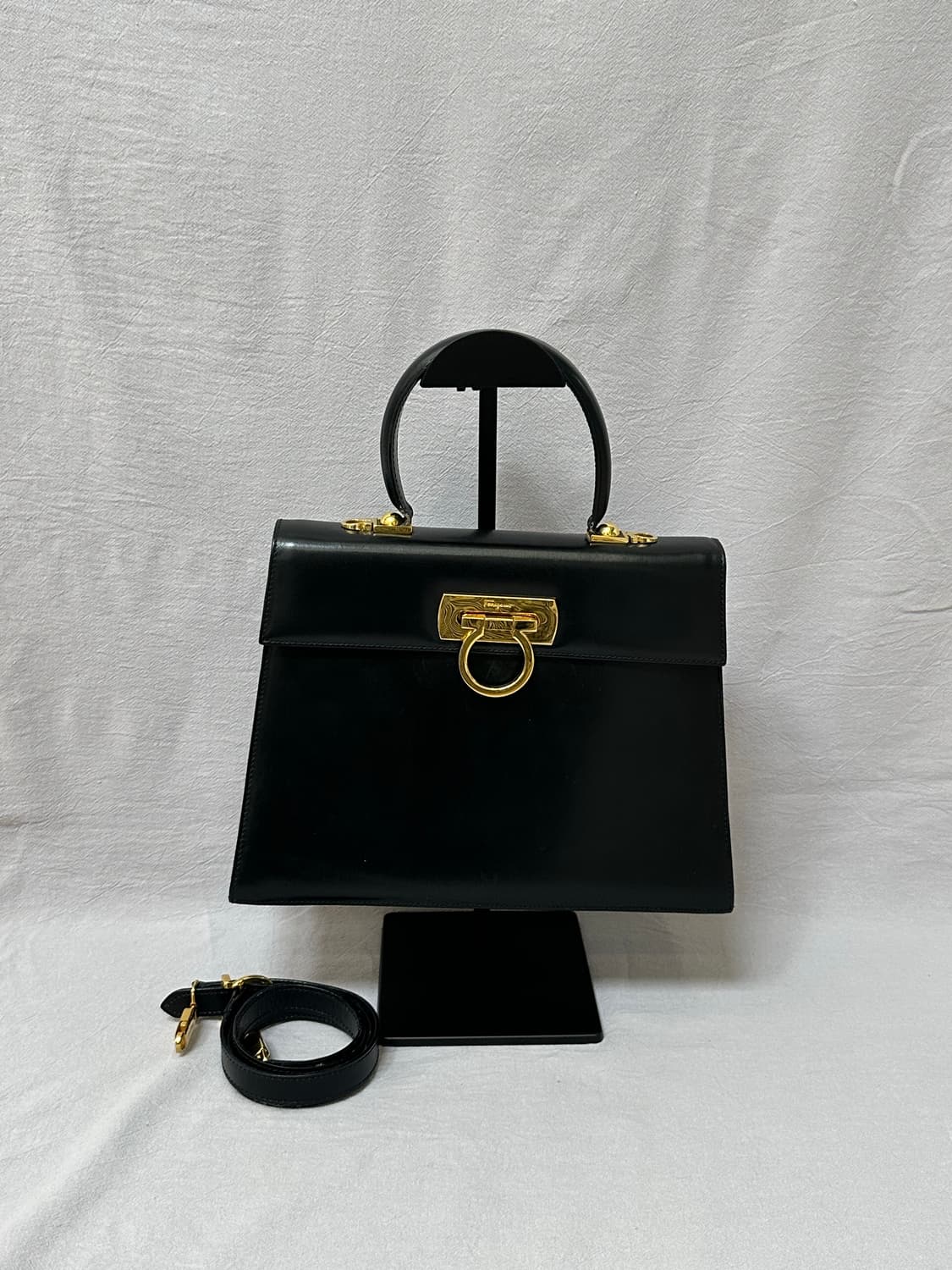 페라가모 켈리백 금장 간치니 토트백 탑핸들 크로스백 차정원백 김 상품이미지1