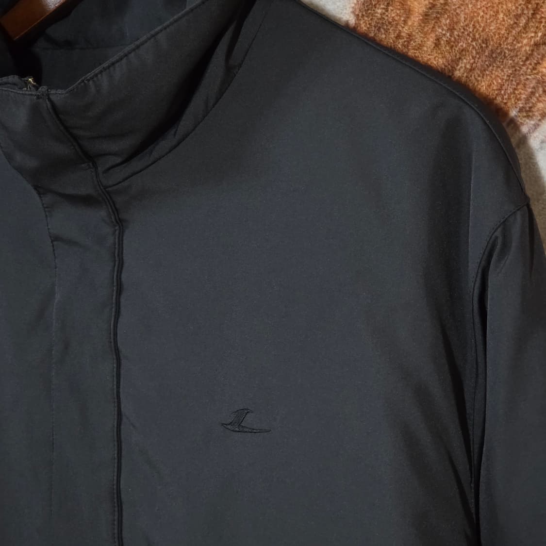 르까프 블랙 누빔 점퍼 상품이미지2