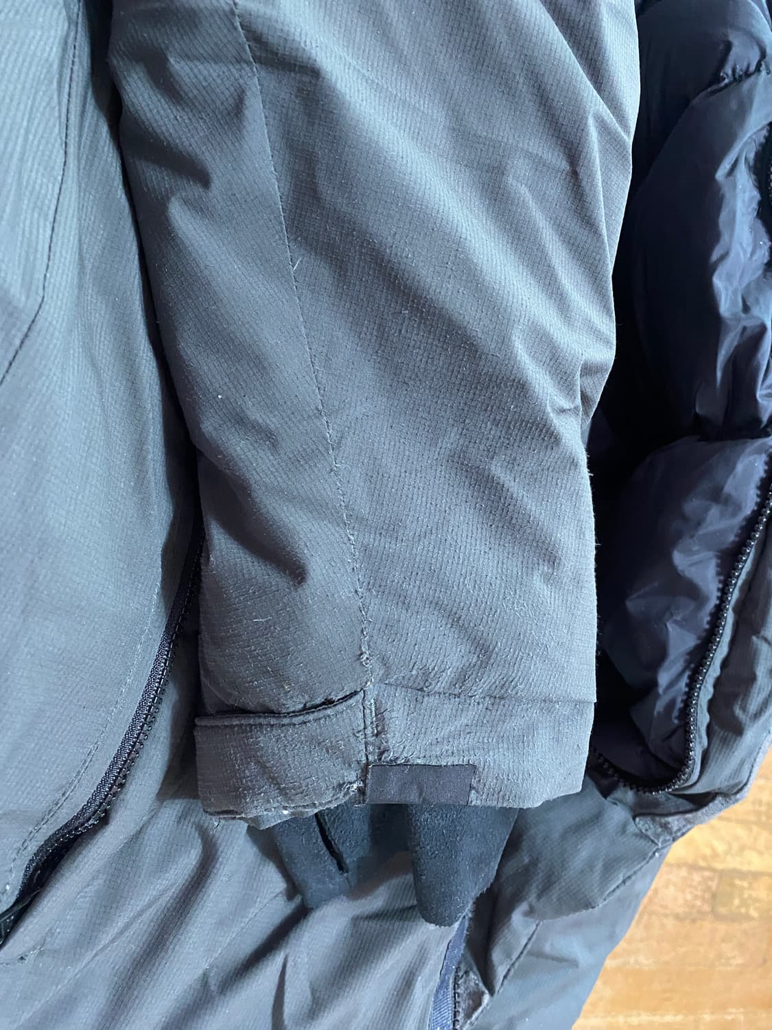 언더아머 남성 락다운 대장급 패딩 L/G (105) 상품이미지9