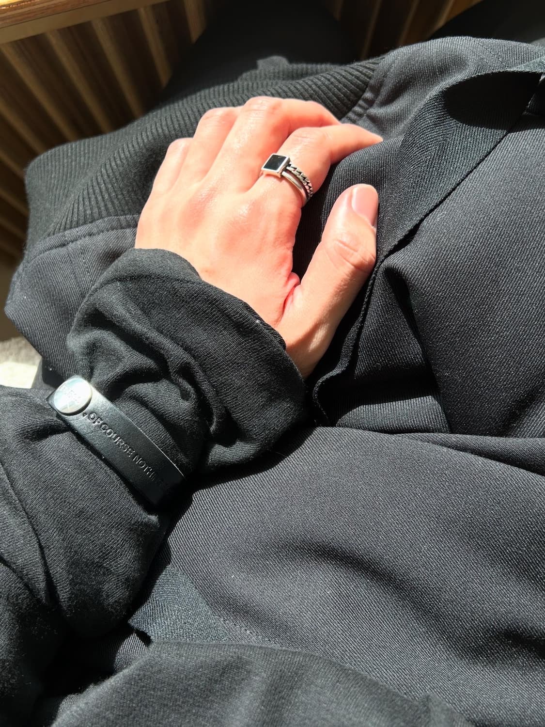 에드워드 커밍 dart long sleeve t-shirt black 상품이미지2