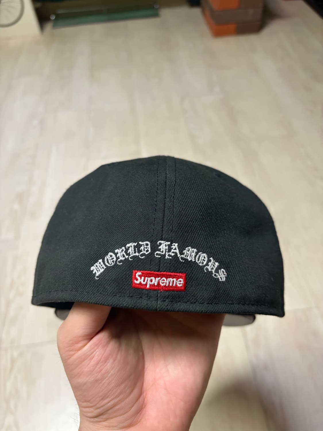 슈프림 골드 크로스 S로고 뉴에라 블랙 상품이미지2