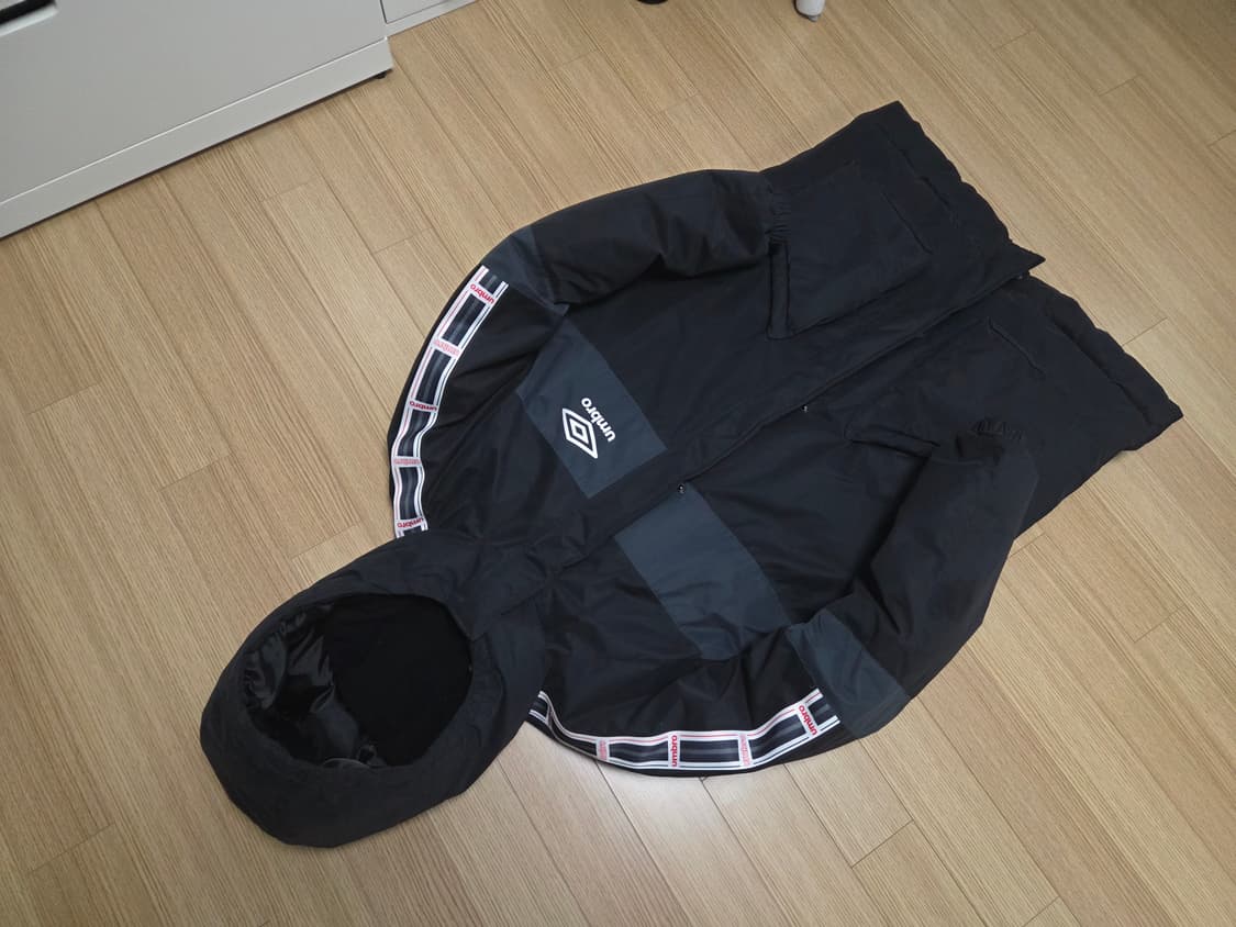 엄브로 BRITISH MADE TAILORING 스트랩 미드 다운 점퍼 상품이미지3