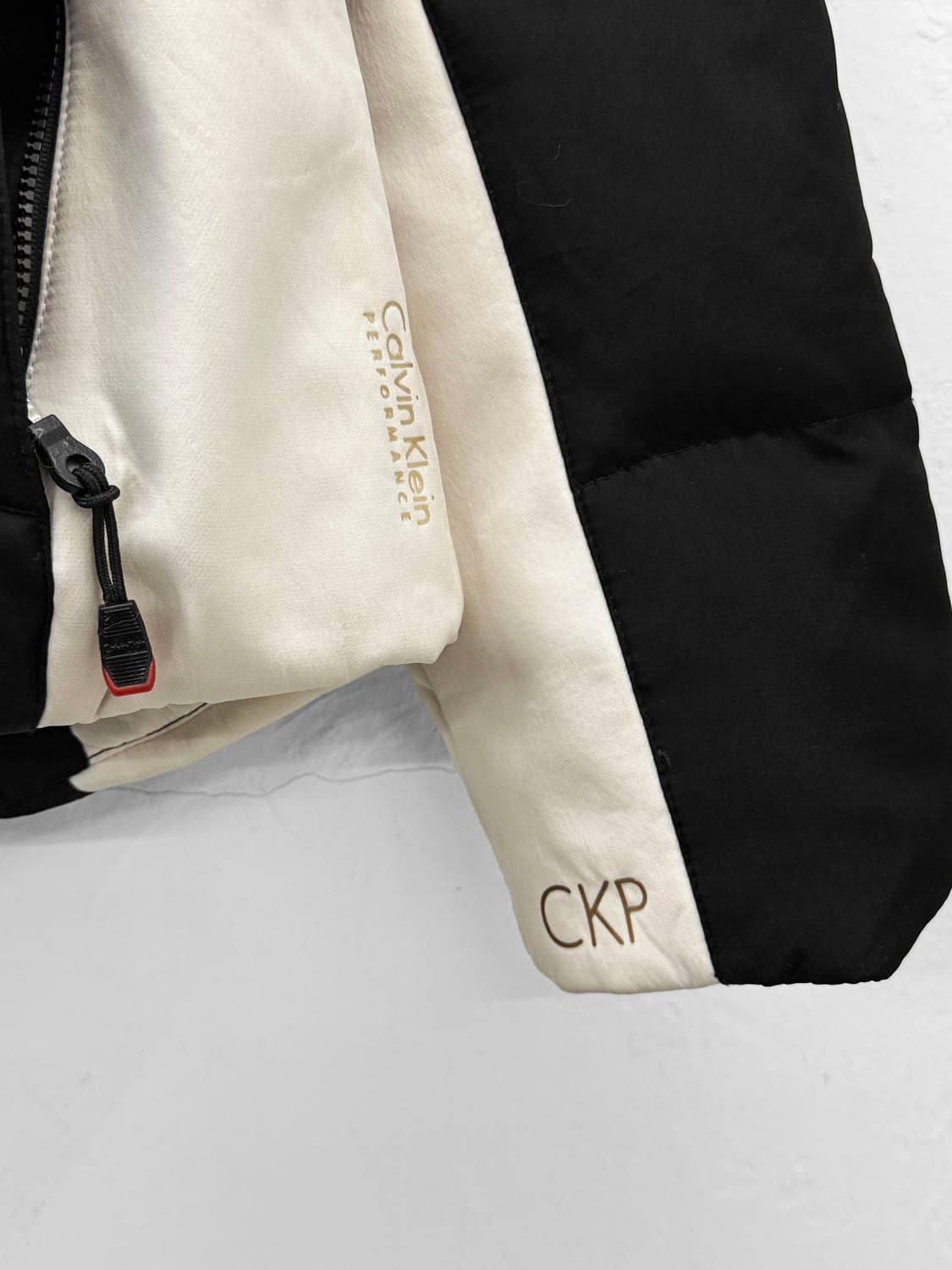 캘빈클라인 다운패딩 상품이미지3