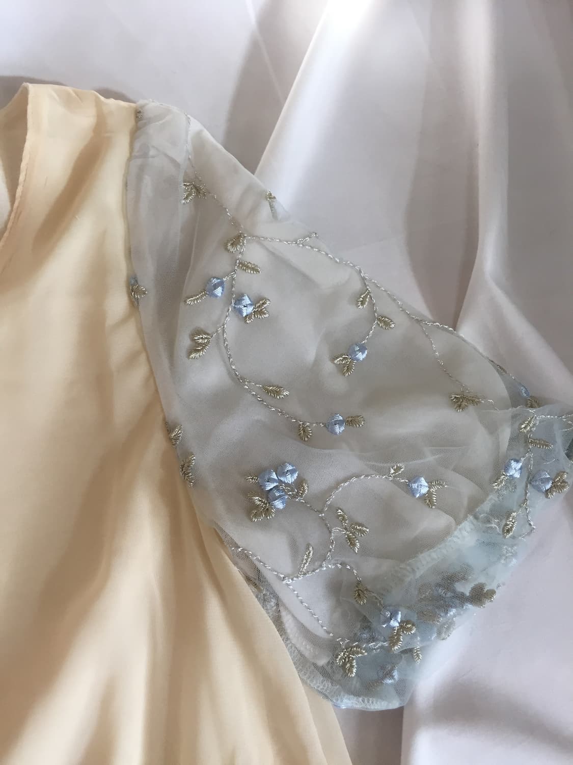 엑시즈팜 꽃 블라우스 상품이미지4