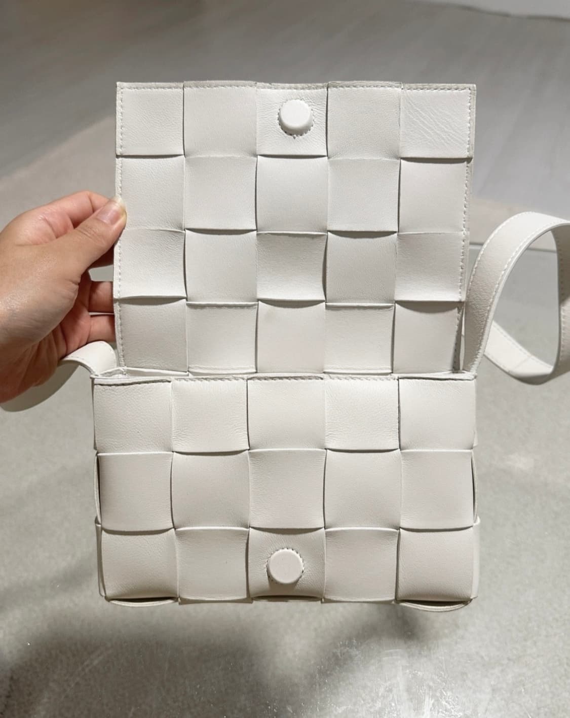 풀구성) 보테가베네타 스몰 카세트백 상품이미지5