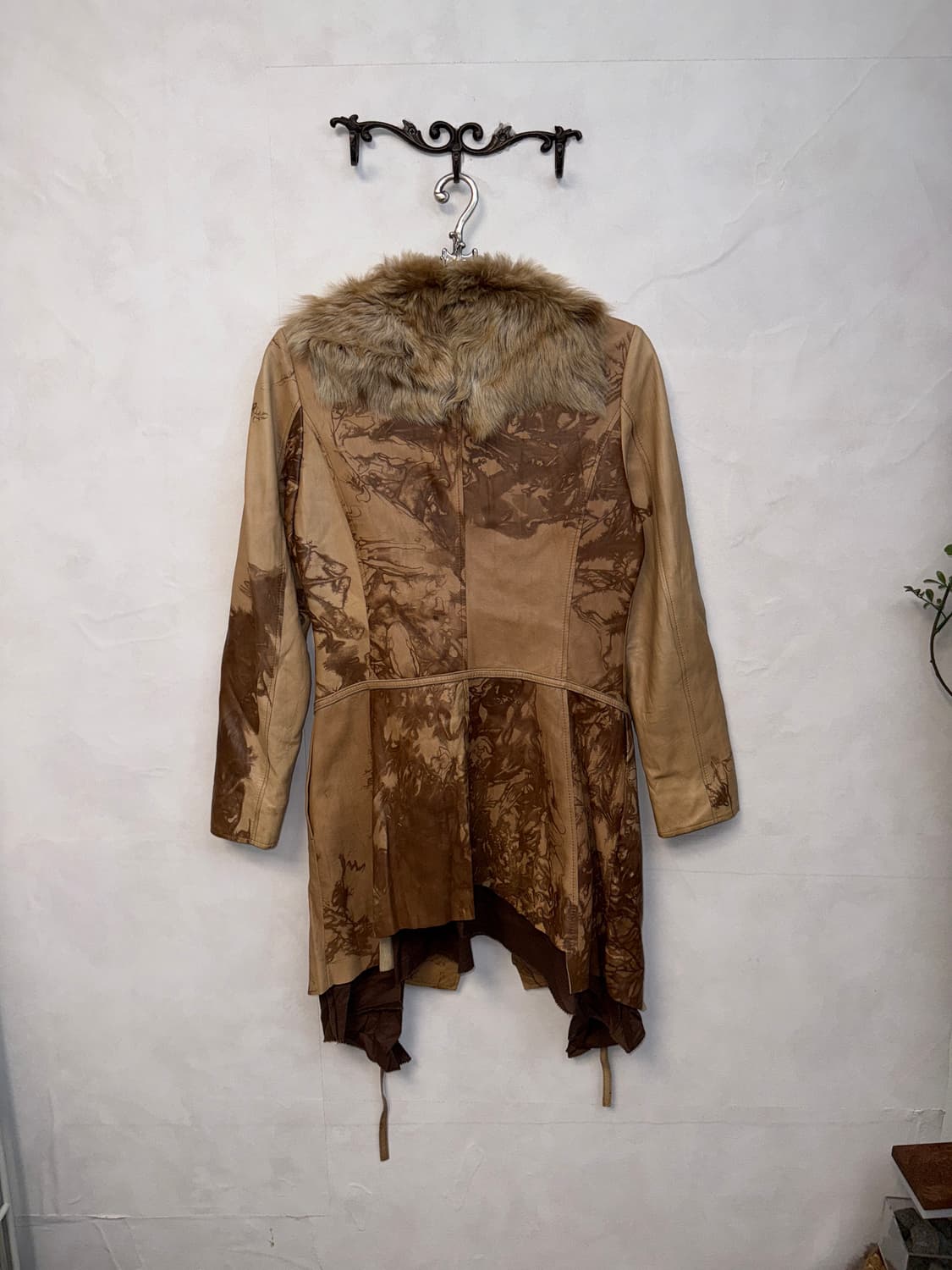 Beige brown tie dye lamb skin fur coat  상품이미지3