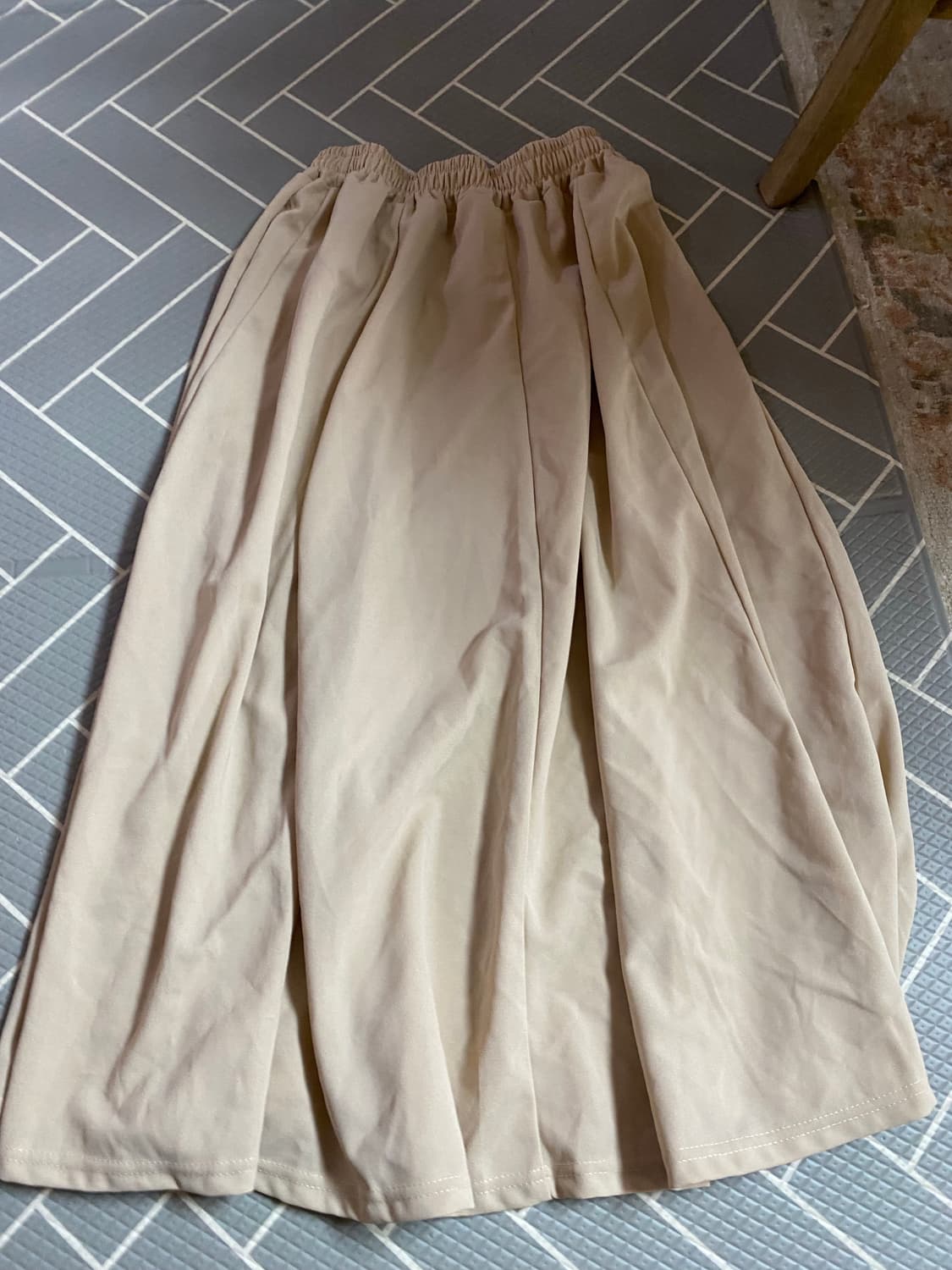 폴리 롱스커트 상품이미지1