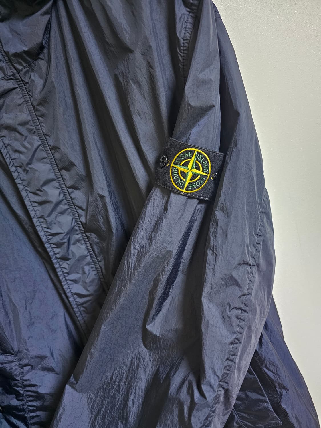 스톤아일랜드 크링클랩스 R-NY 윈드 레지스턴트 안티 드롭 후드 자켓 상품이미지3