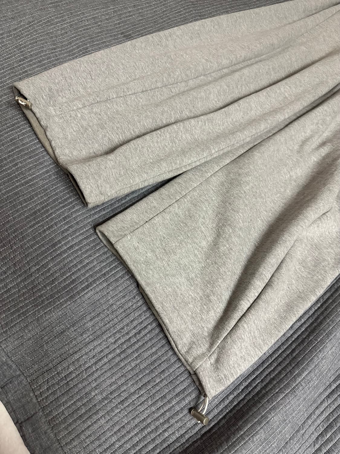 커브드핏 트레이닝 팬츠 그레이 상품이미지6