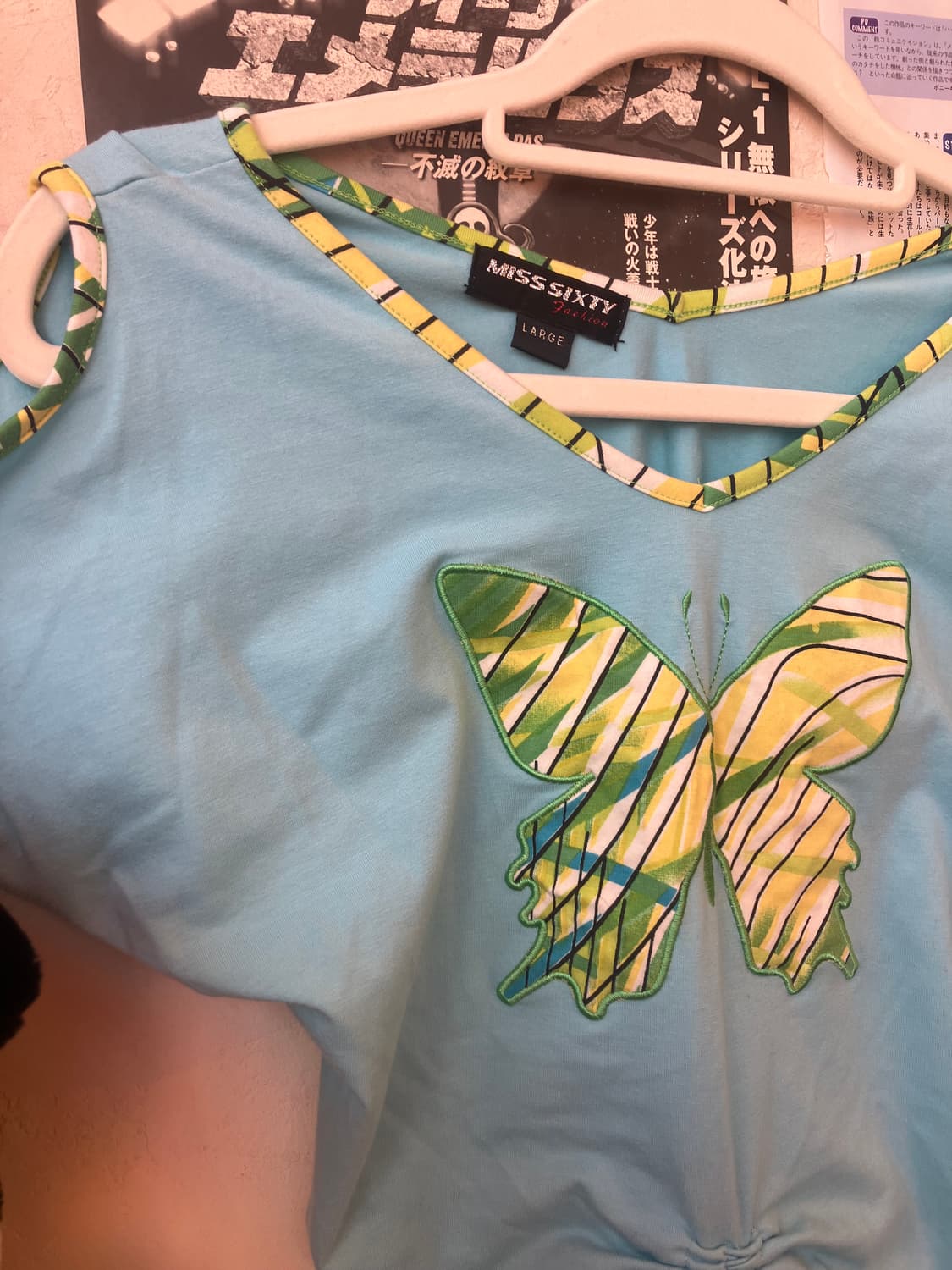 jpn 나비 어깨트임 셔링 티셔츠 상품이미지4