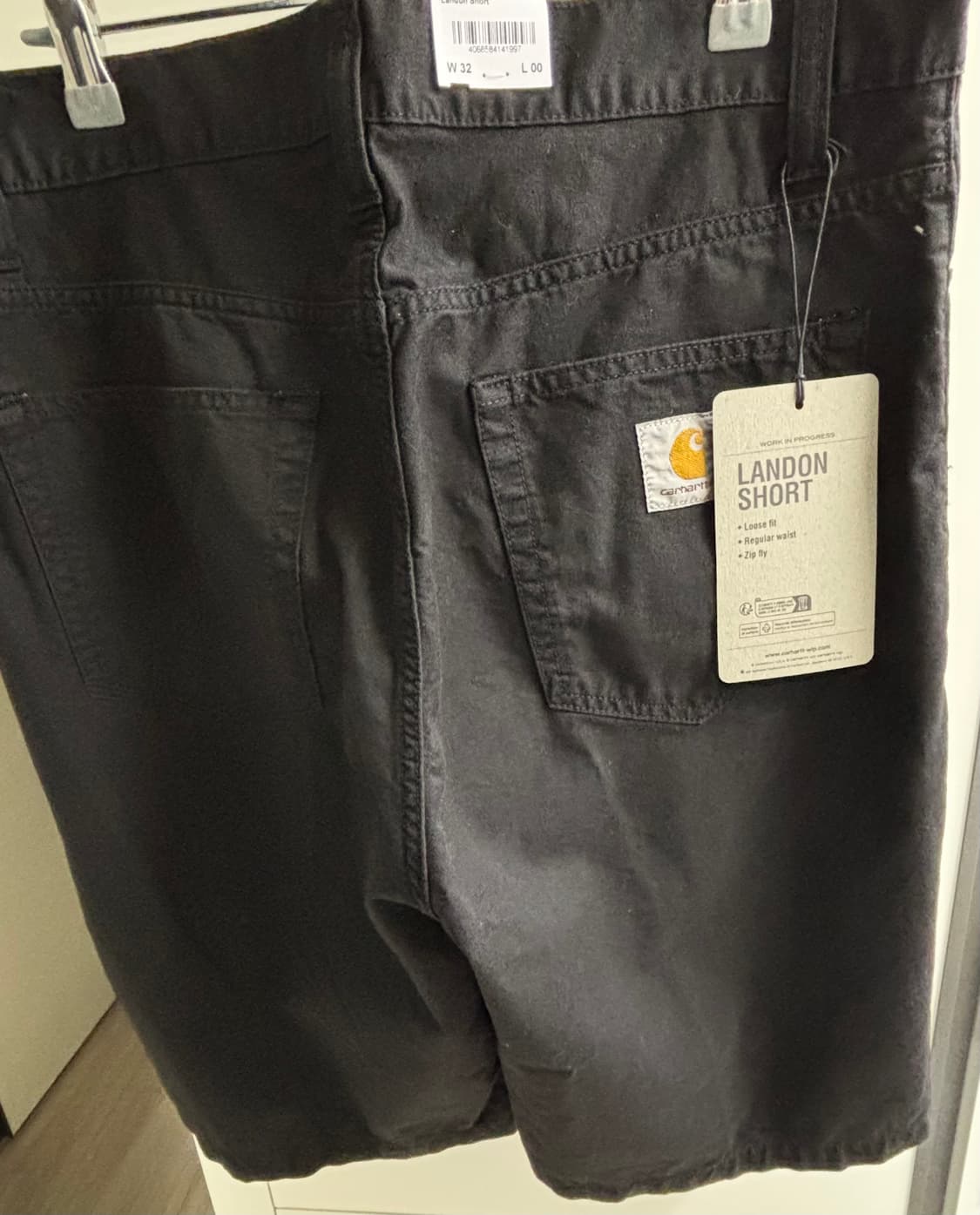 (32) Carhartt wip landon short 블랙 가먼츠다이드 상품이미지4