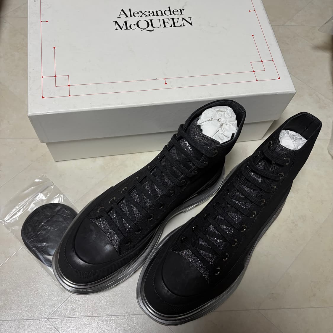 [새상품]알렉산더맥퀸 트레드 슬릭 부츠 실버블랙 상품이미지3