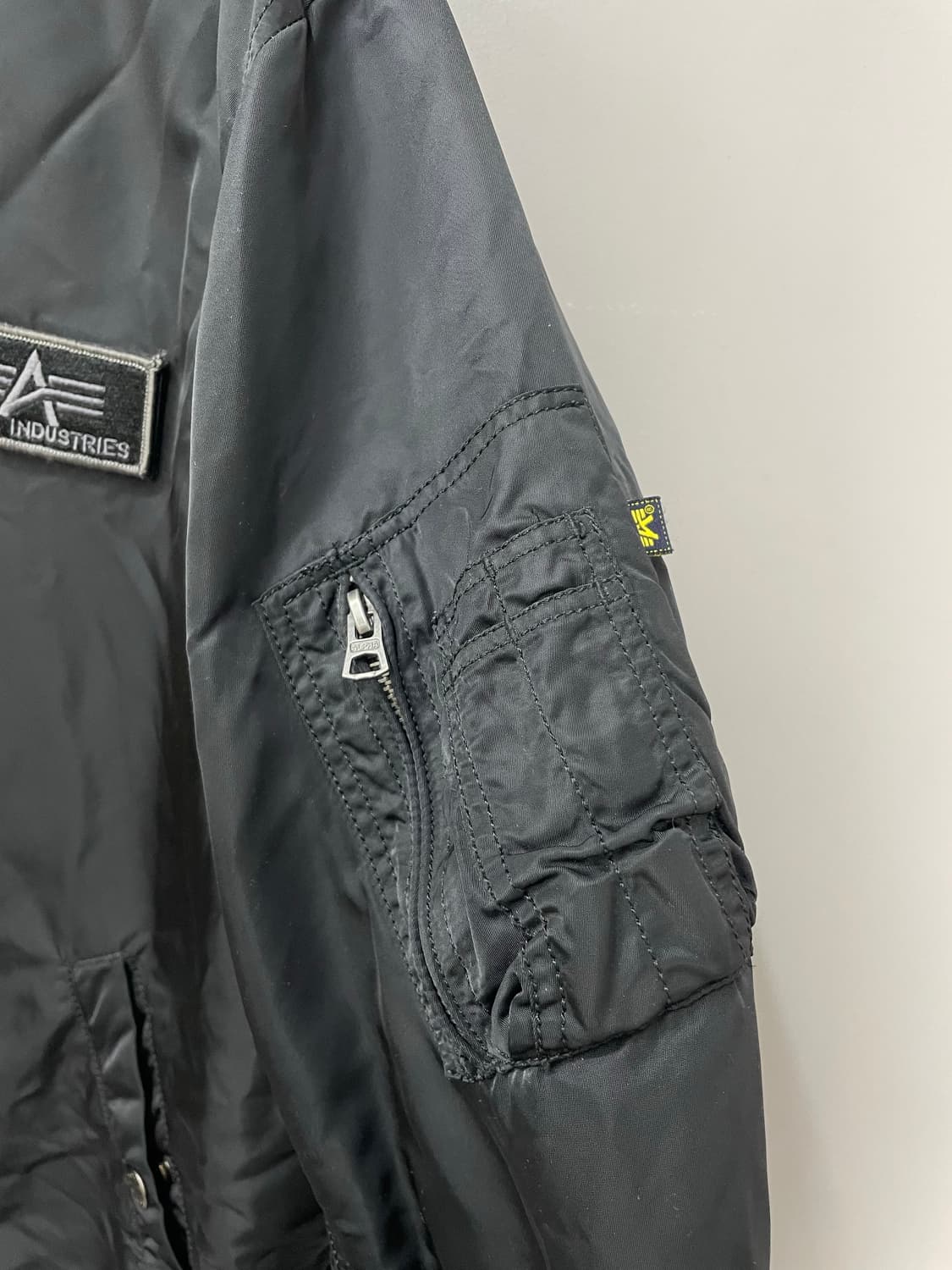 알파 인더스트리 MA-1 블랙 항공 자켓 H979 상품이미지4