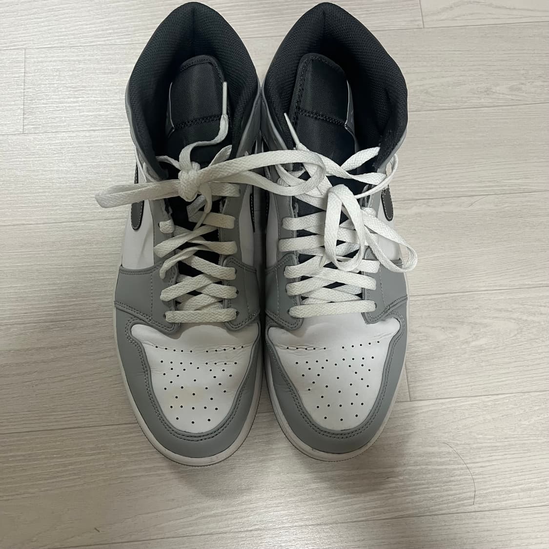 조던 1 미드 라이트 스모크 그레이 앤트러사이트 상품이미지3