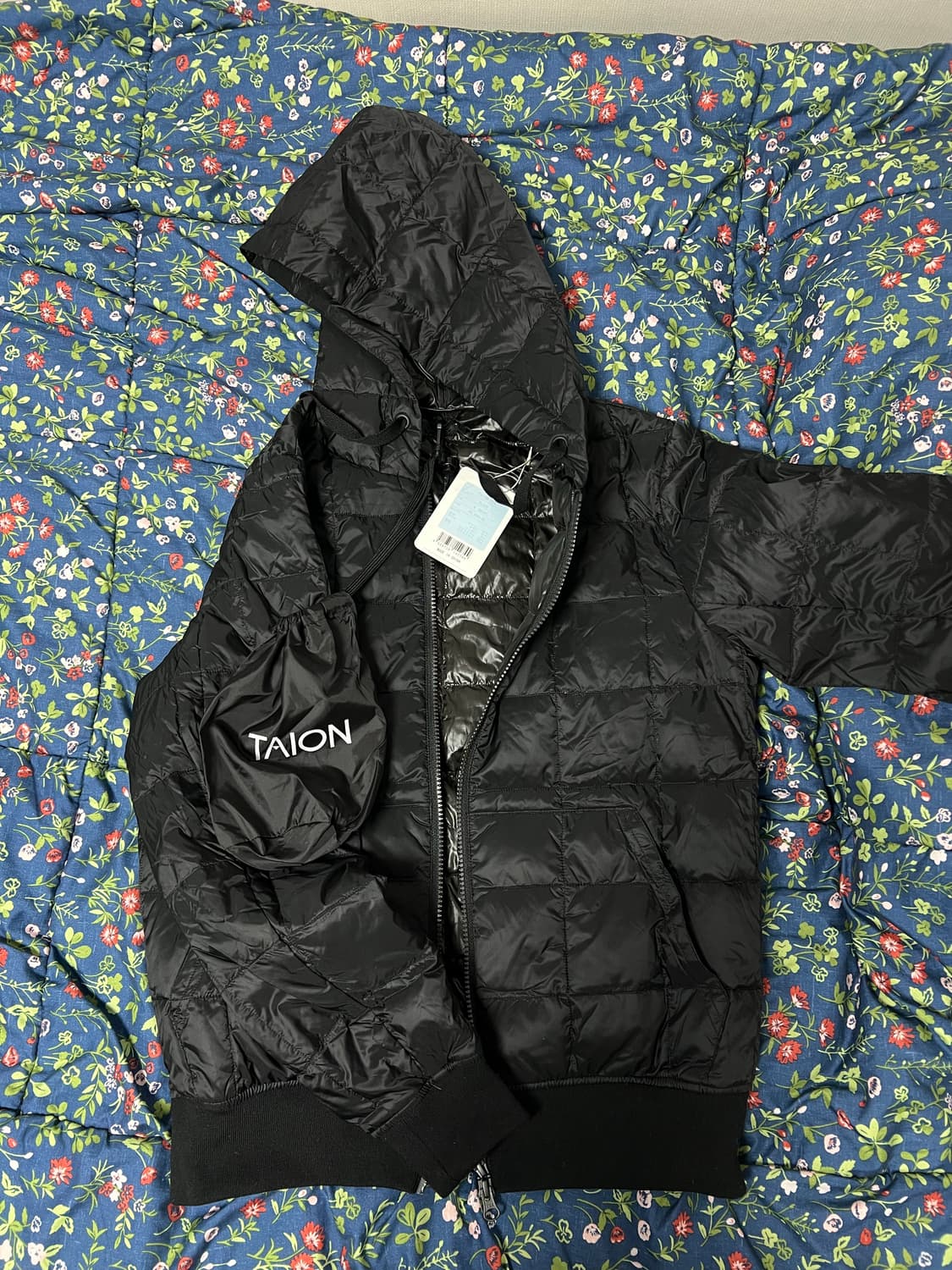 taion 타이온 경량패딩 새상품 상품이미지1