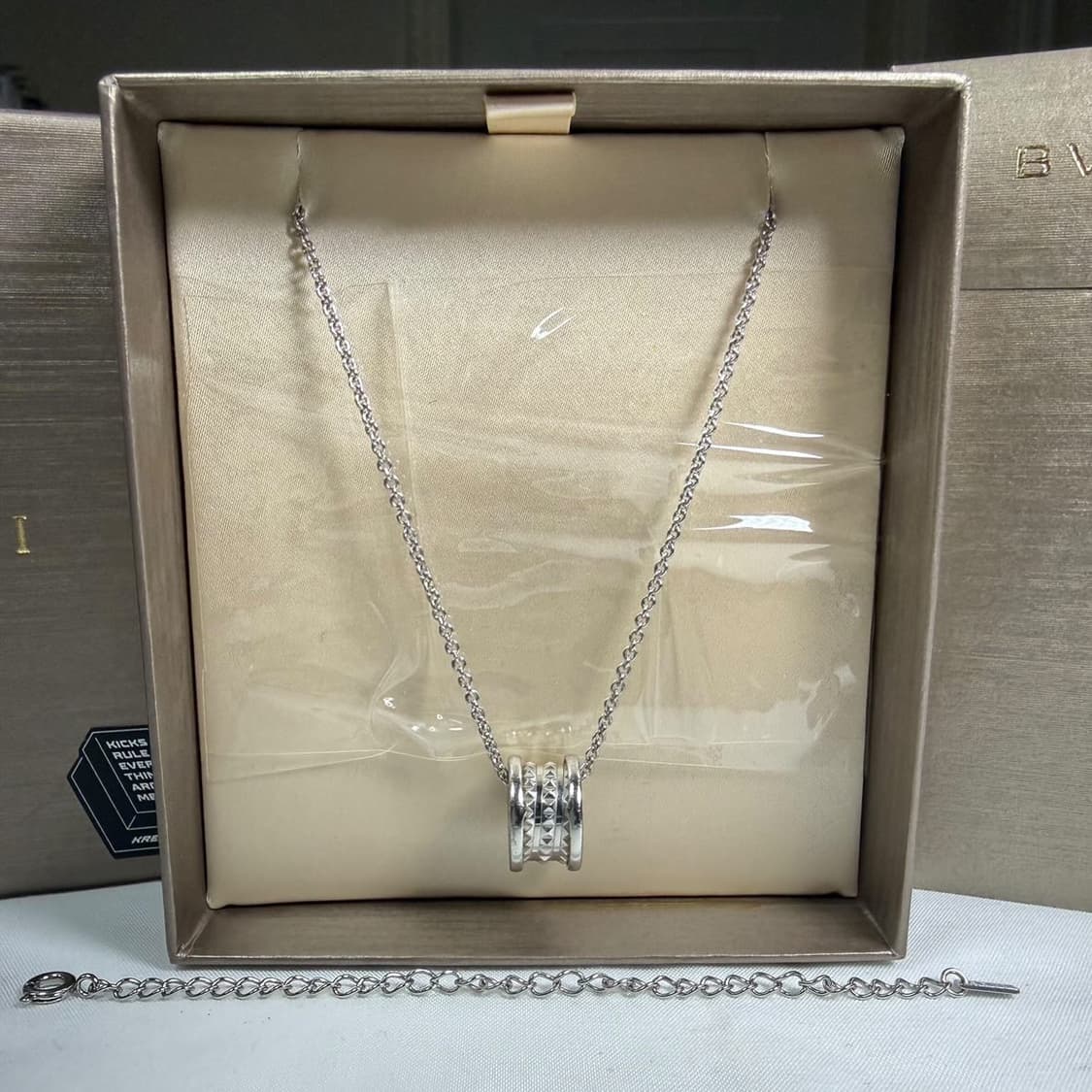 불가리 세이브 더 칠드런 비제로원 락 네클리스 목걸이 상품이미지3