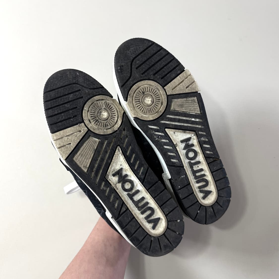 [6.5/당일출고]루이비통 트레이너 스니커즈 상품이미지7