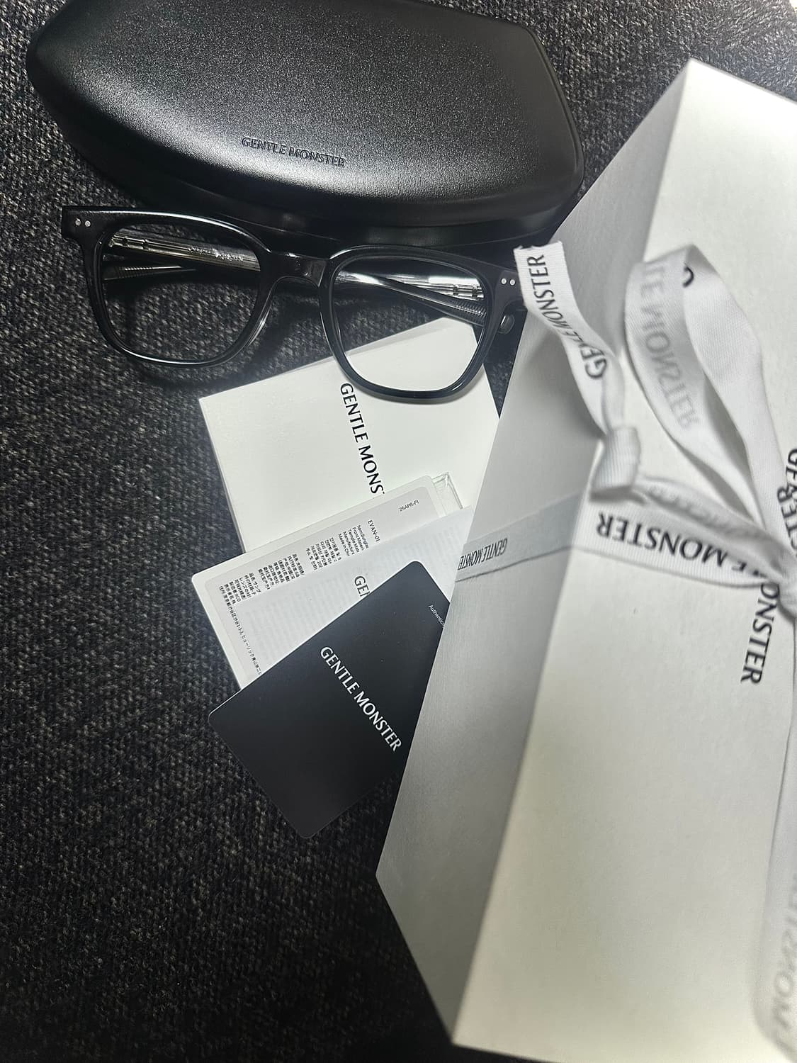 젠틀몬스터 에반01 블랙 상품이미지1