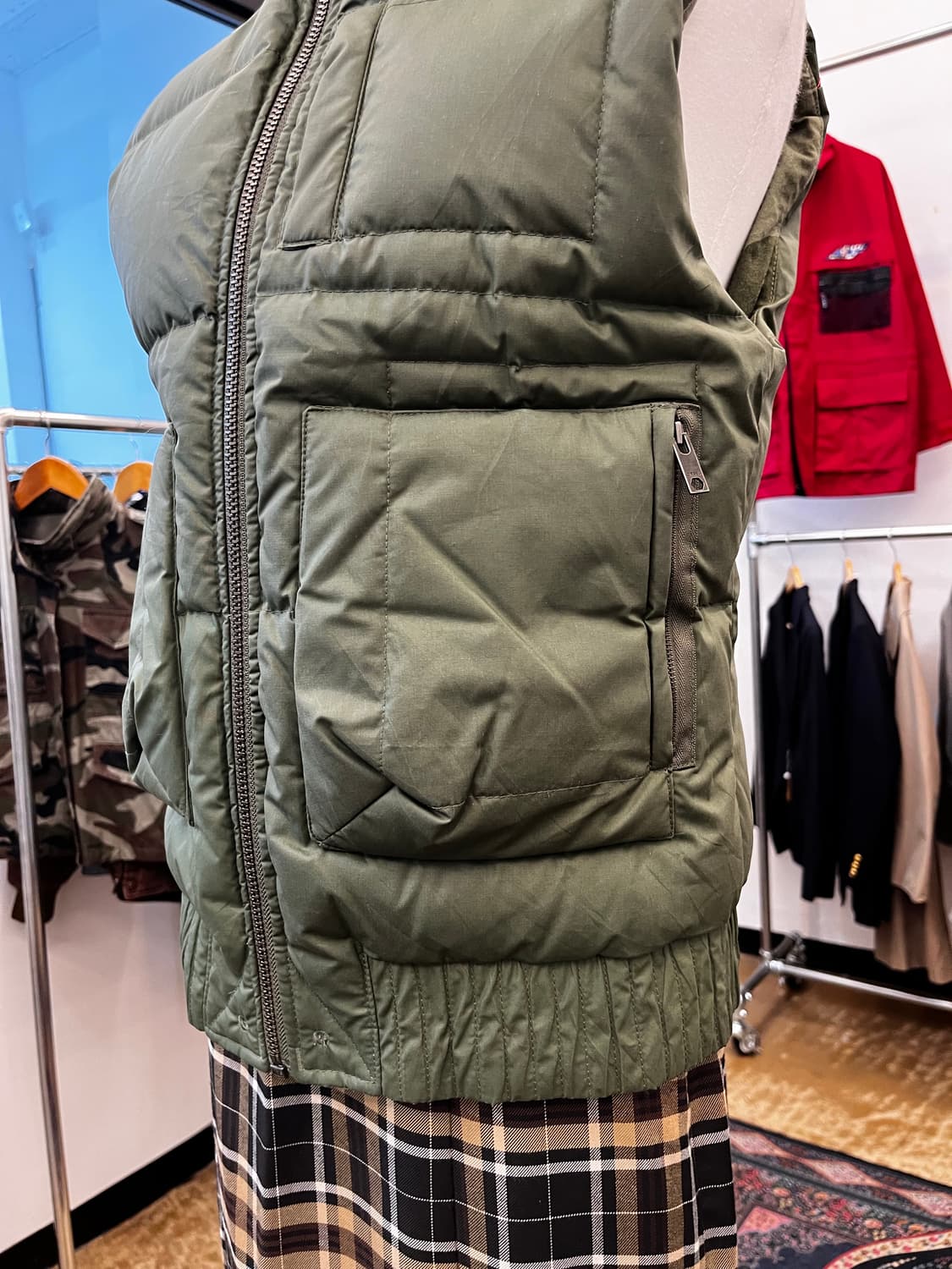 디젤 밀리터리 패딩 베스트 카키 상품이미지4