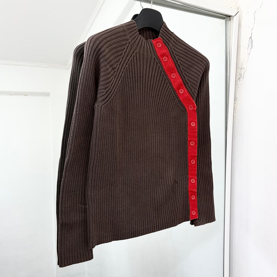 아르마니 익스체인지 사선 버튼 니트 상품이미지3