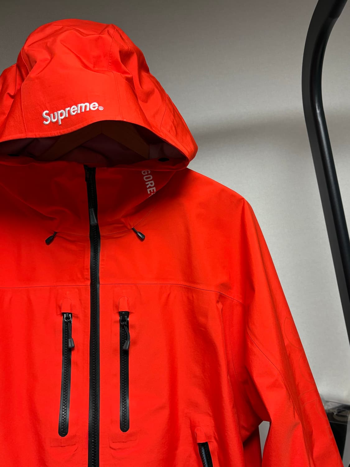 슈프림 고어텍스 테이프드 심 쉘 자켓 오렌지 L 상품이미지1