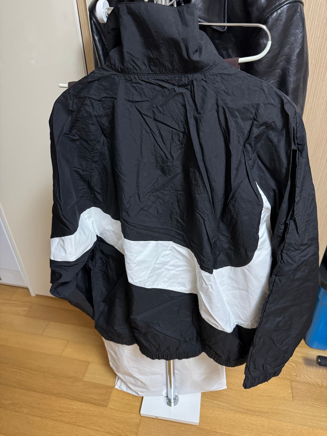 나이키 빅스우시 우븐자켓 미친 가격에 판매합니다! 상품이미지4