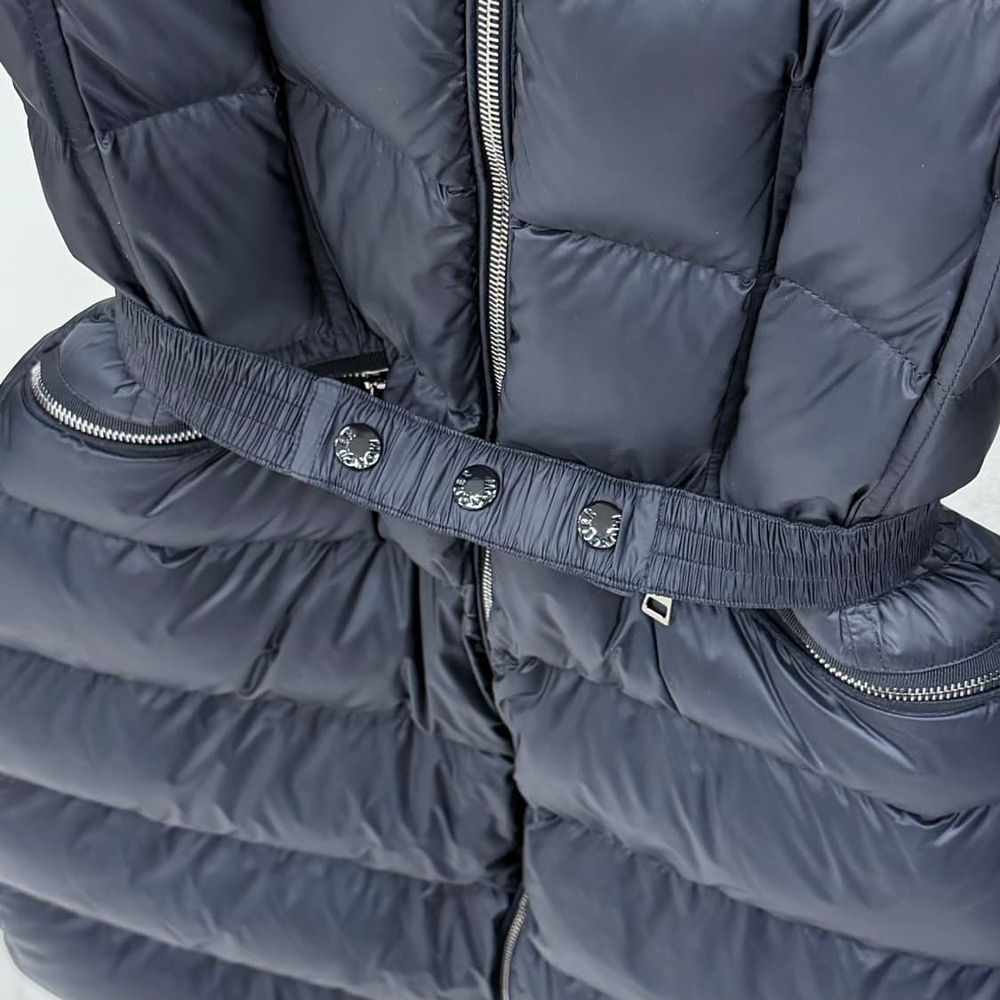 [S+급/0] 몽클레어 보에딕 여성패딩 블랙 폭스퍼 풀구성 상품이미지6