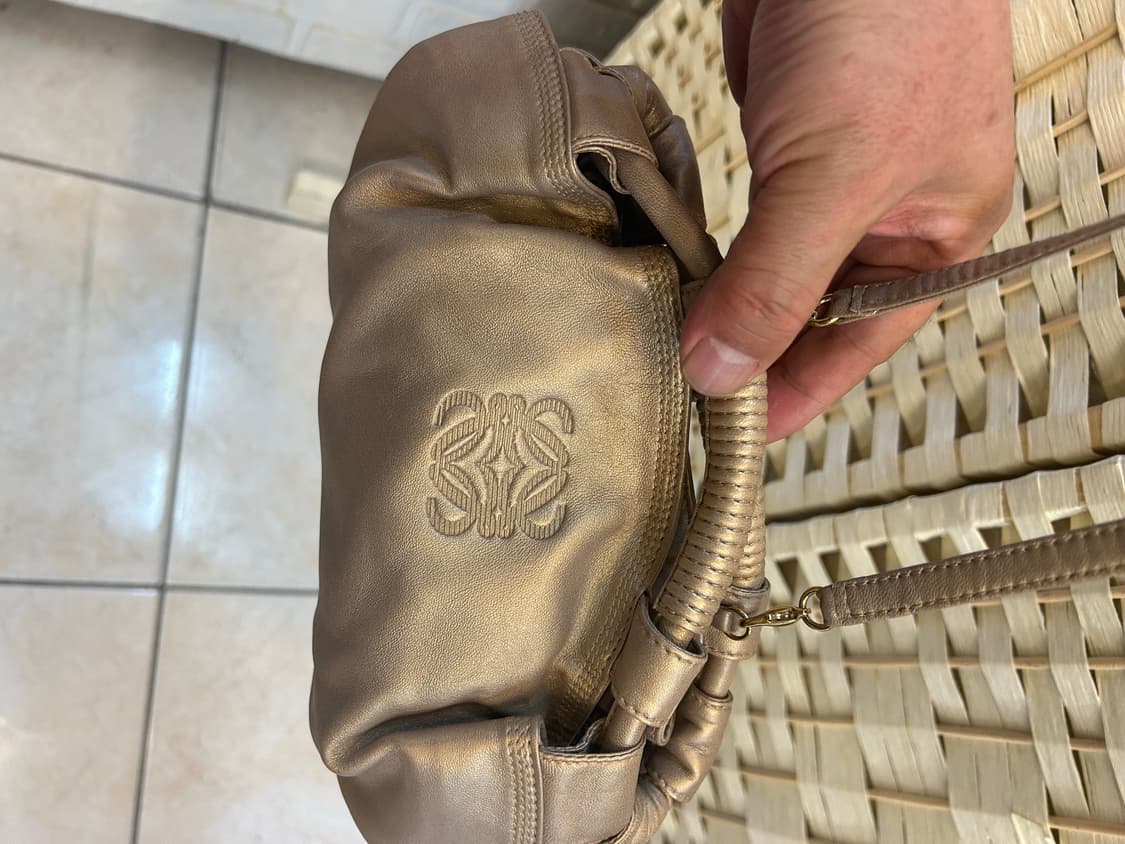 정품 로에베 컬렉션 크로스백 팝니다 상품이미지2