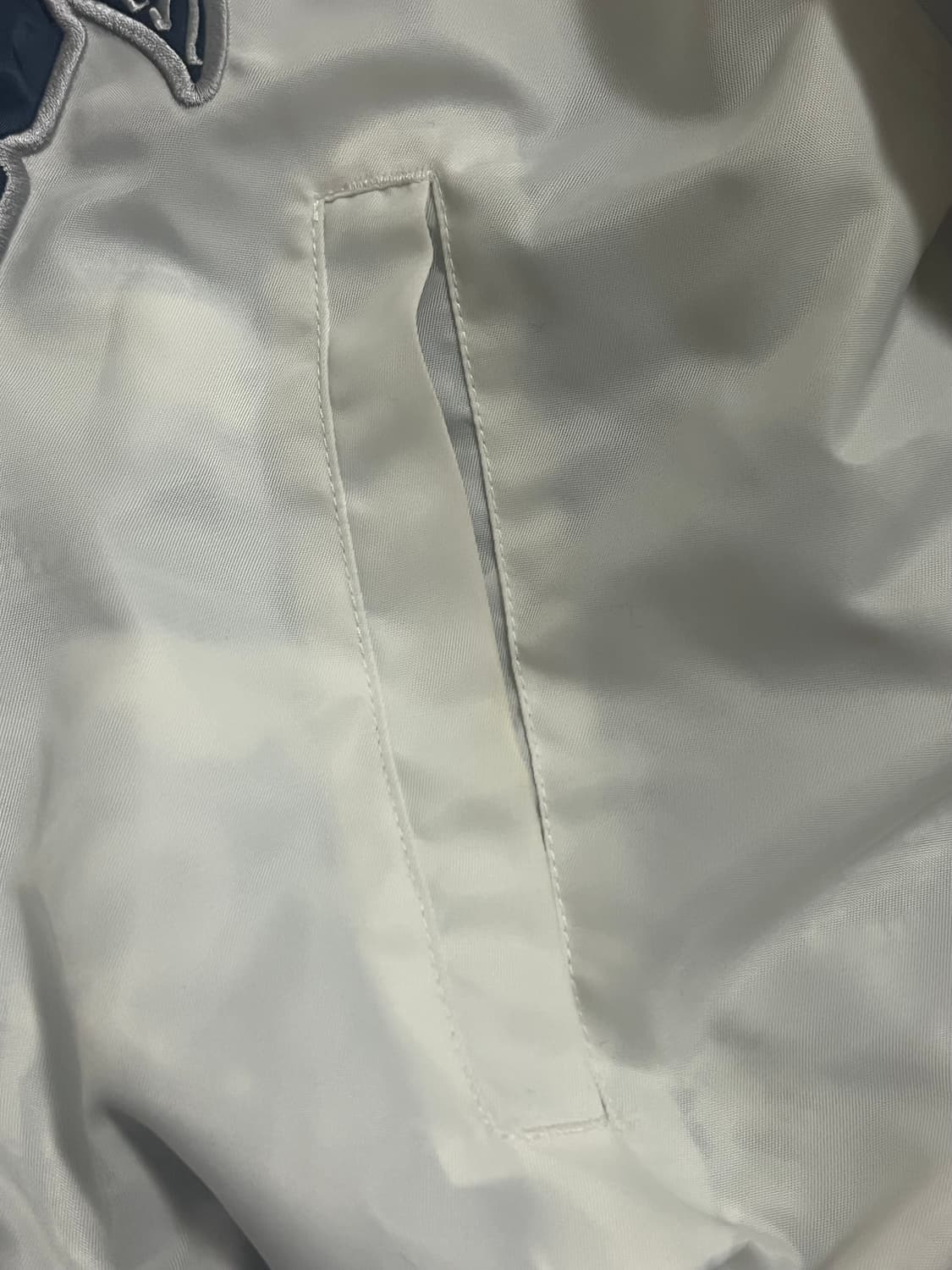 배디 야구점퍼 Varsity Baseball Jacket White 상품이미지3