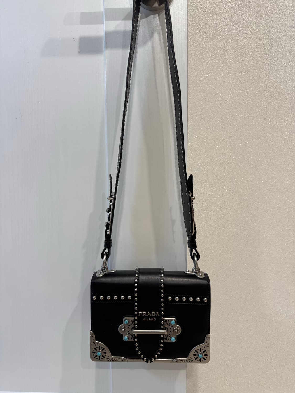 프라다 카이에백 상품이미지2