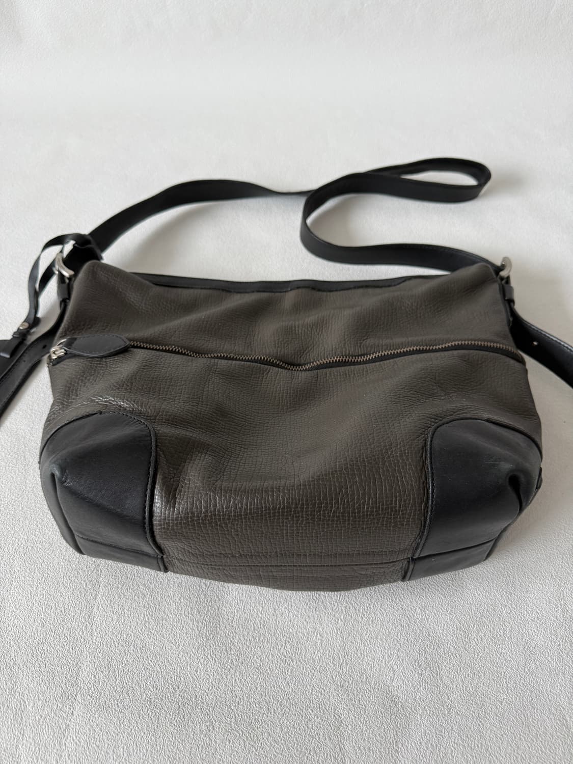 엠포리오 아르마니(EMPORIO ARMANI) 레더 크로스백(ITALY) 상품이미지4