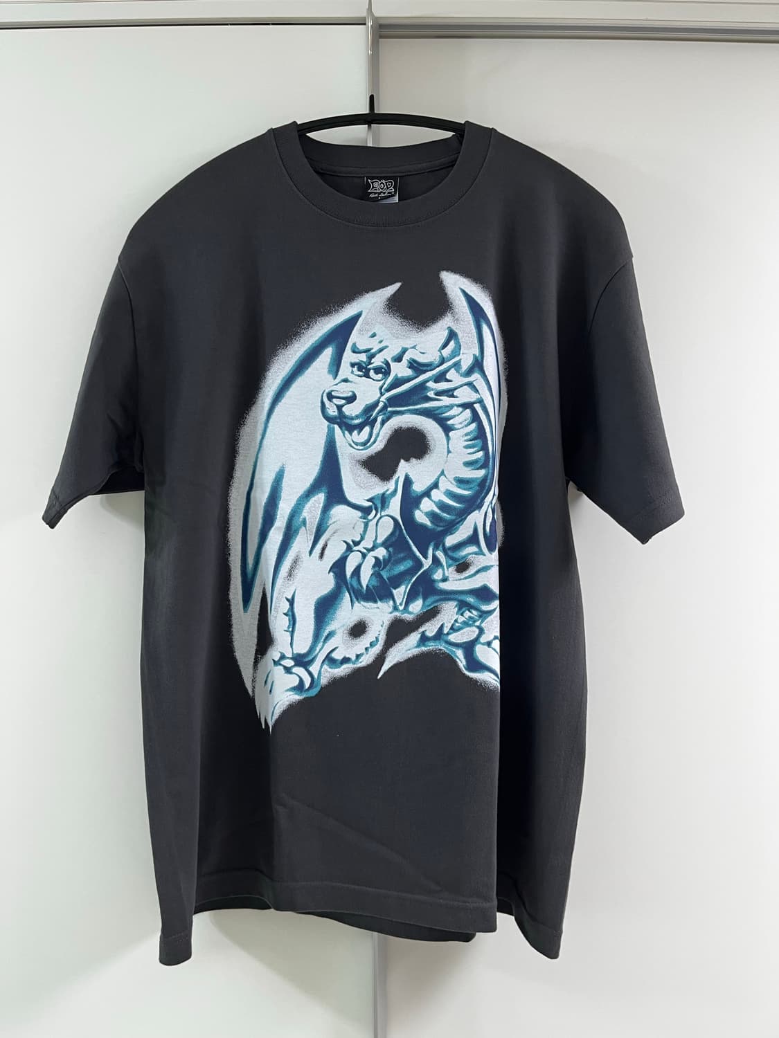 Ryota daimon blue eyes white dog tee 상품이미지3