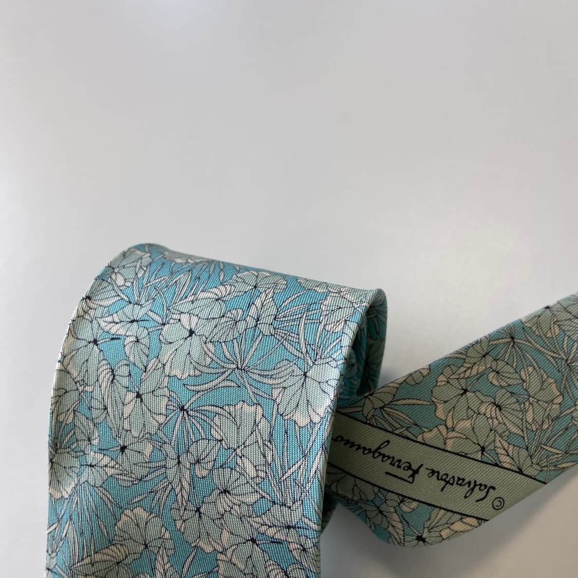 페레가모(Ferragamo) 명품 정품 넥타이 8.2cm 상품이미지7