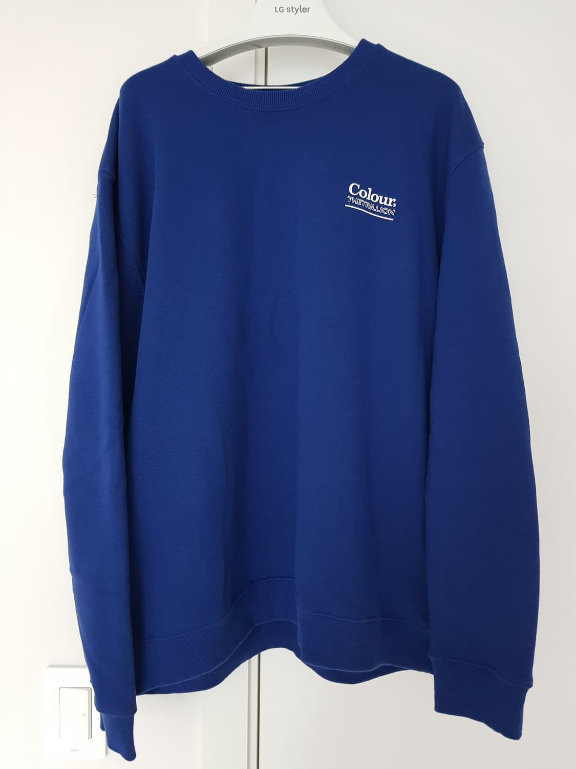 [L] 트릴리온 맨투맨 블루 상품이미지1