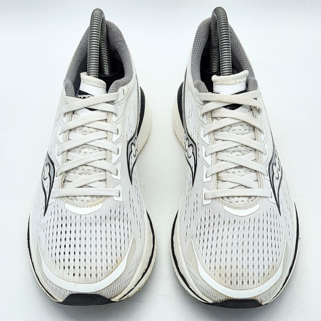  써코니 우먼스 엔돌핀 스피드3 화이트 블랙 (255)  상품이미지4