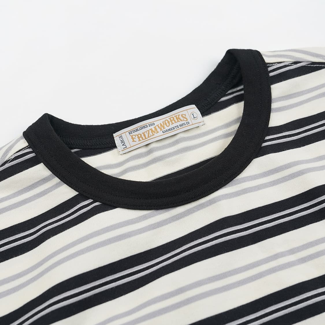 프리즘웍스 호수 멀티 스트라이프 반팔 블랙 상품이미지3