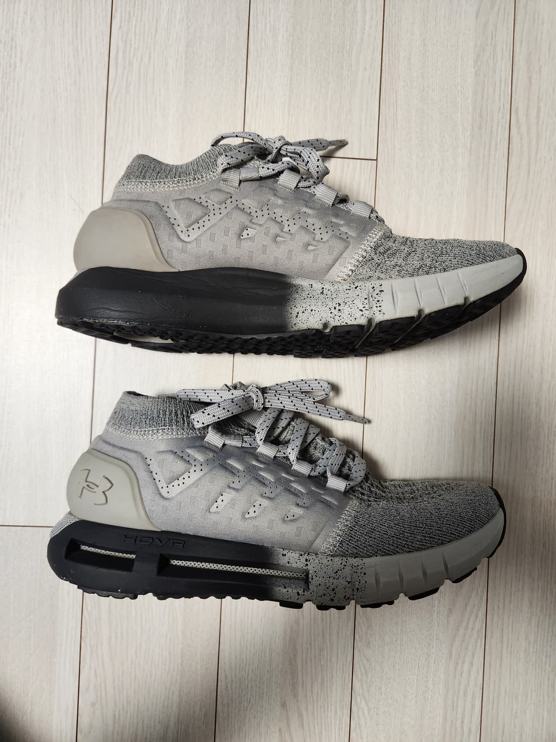 언더아머 러닝화UA 호버 팬텀 CT 3000004-116 운동화 사이즈2 상품이미지4