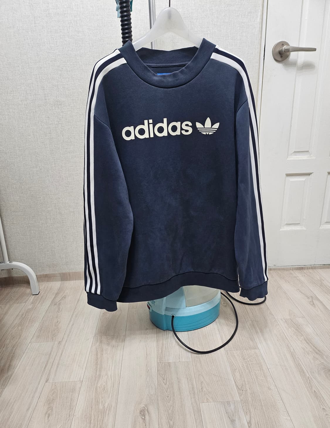 (100)L ☆초대장급☆ 아디다스 오리지널 [다크네이비] 맨투맨긴팔티 상품이미지1