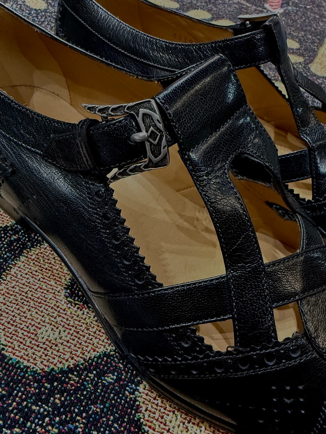 구찌 펀칭 컷아웃 브로그 상품이미지4