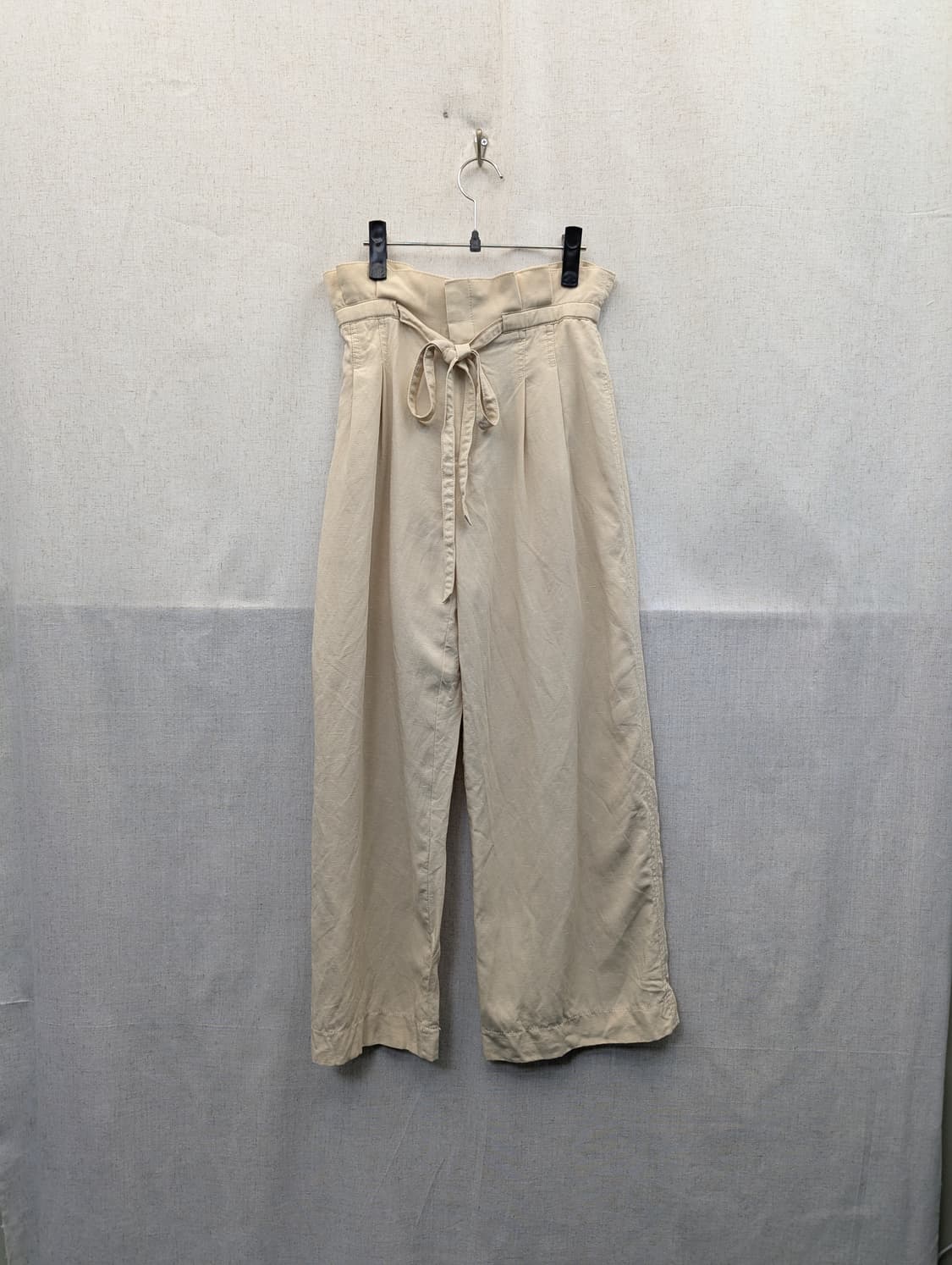 클럽모나코 아이보리색 끈 와이드 팬츠 상품이미지1