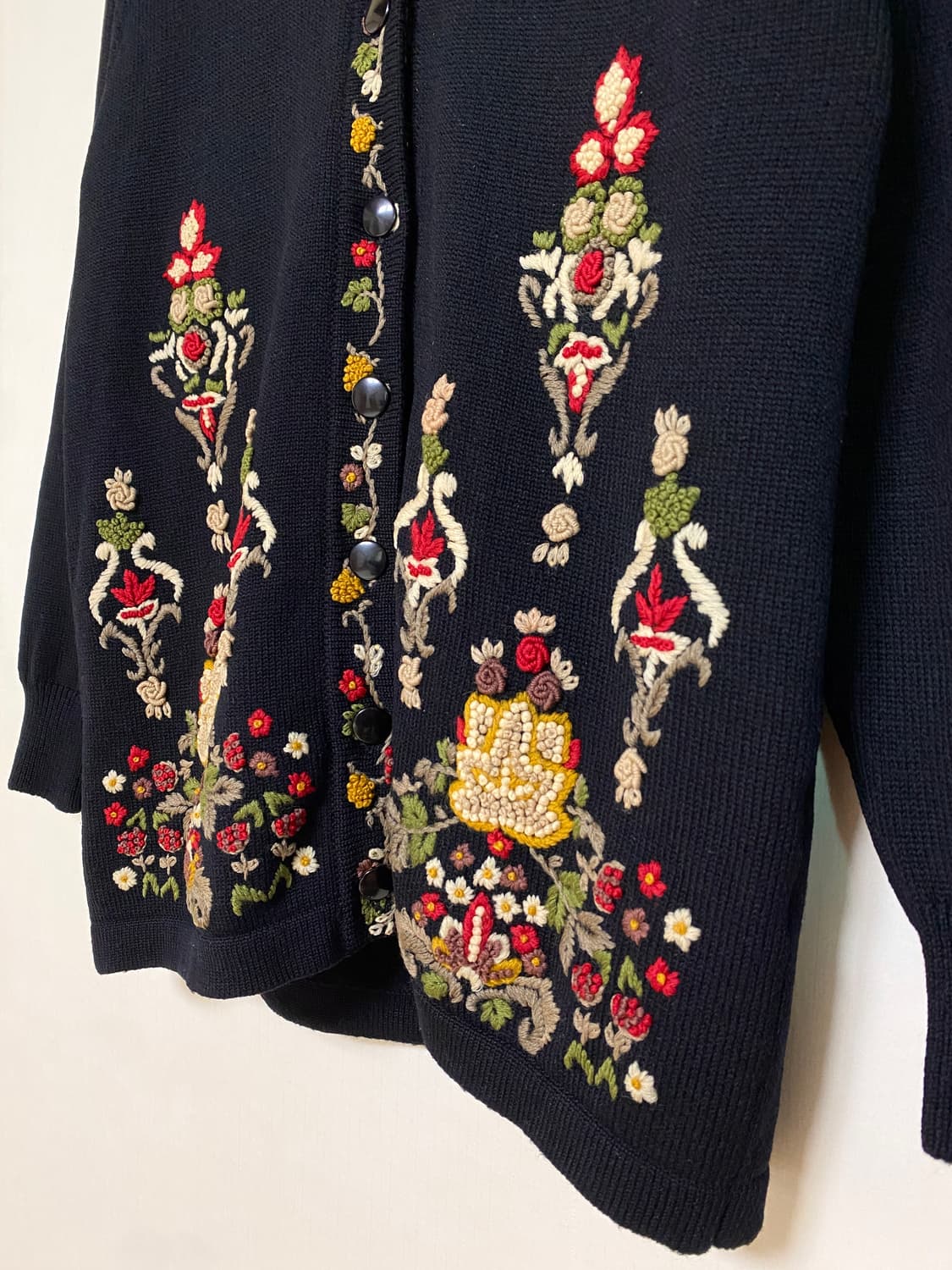 Vintage Black Floral Wool Cardigan 상품이미지4
