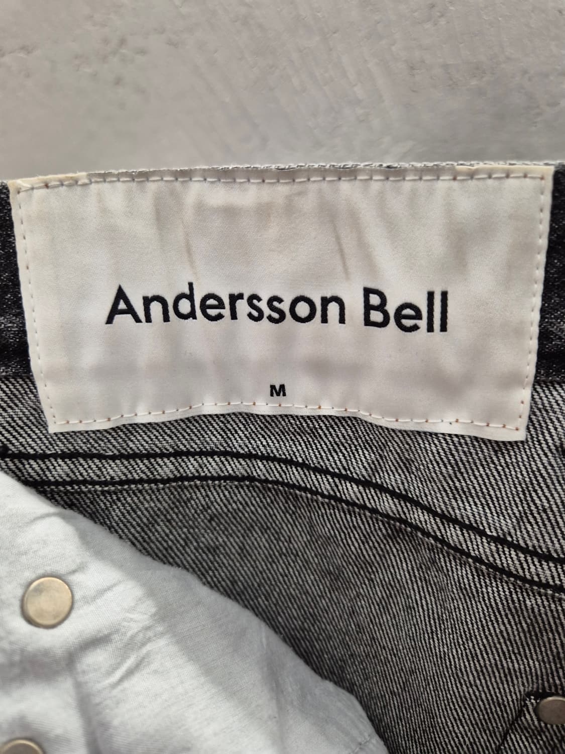 앤더슨벨 디스트로이브 부츠컷 진 상품이미지5