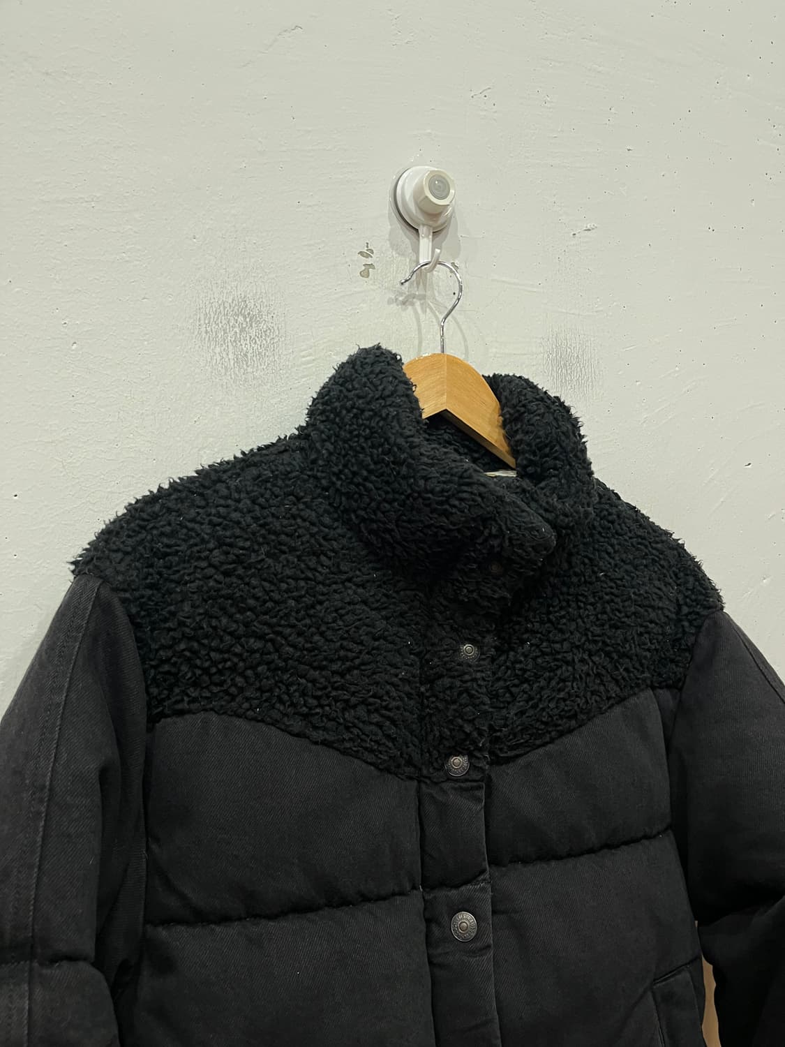 리바이스 웨스턴 덕다운 패딩 우먼즈  상품이미지3