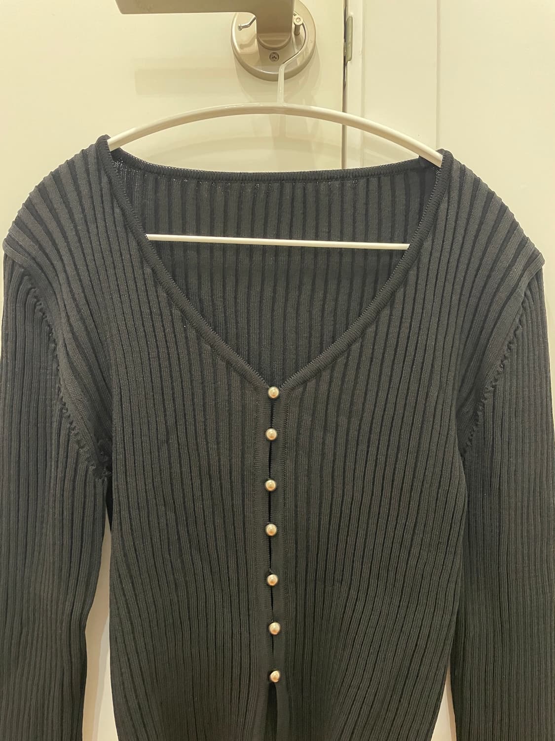 gbh 지비에이치 ball button cardigan 가디건 상품이미지4
