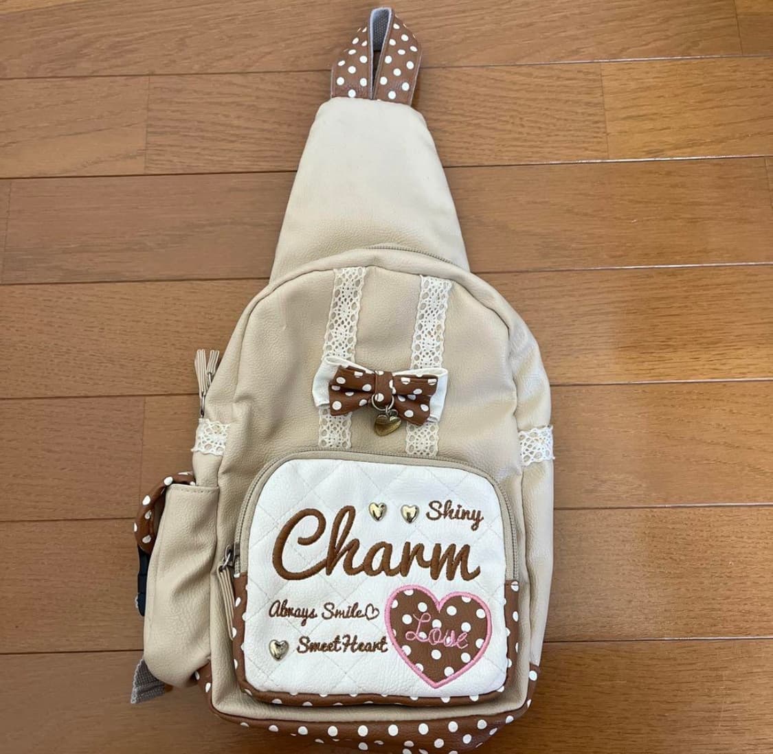 구해요) charm 가방 바디백 라떼갸루 리즈리사 모리걸 상품이미지1